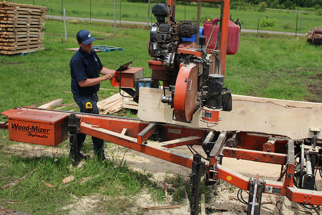 Sciage de bois sur mesure